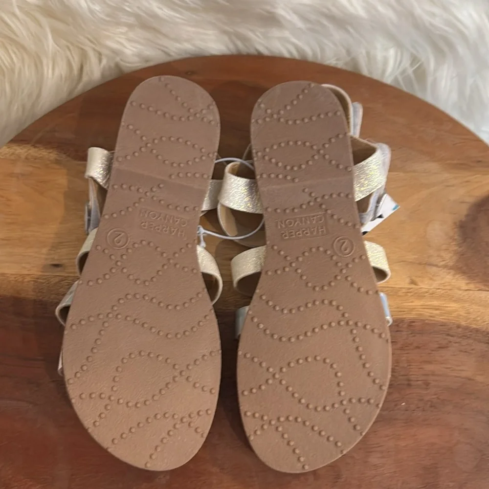 Harper Canyon Kids Valentina Gladiator Sandals Holographic White Silver Size 2